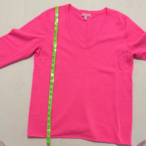 Lilly Pulitzer Vibrant Pink Long Sleeve Sweater Top Size Large women’s - Picture 6 of 8